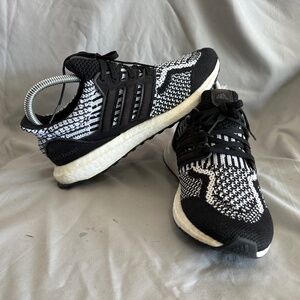 adidas Ultra Boost DNA Oreo Edition Running Black Low Top Sneakers Sz 5 Women's